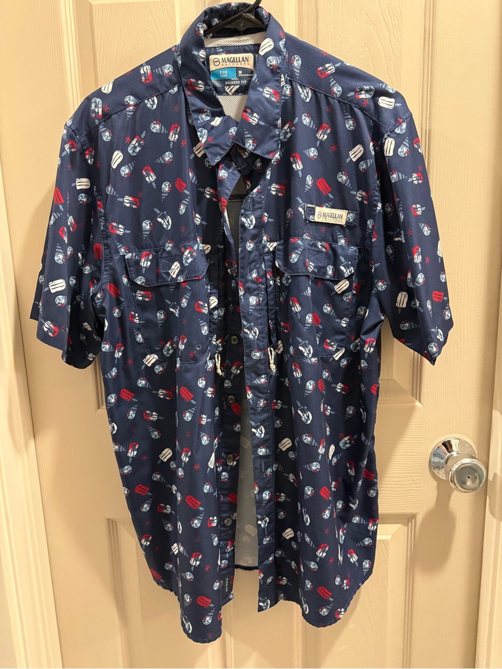 Magellan Outdoors Navy Short-Sleeve Button-Down Shirt with Red & White Popsicles